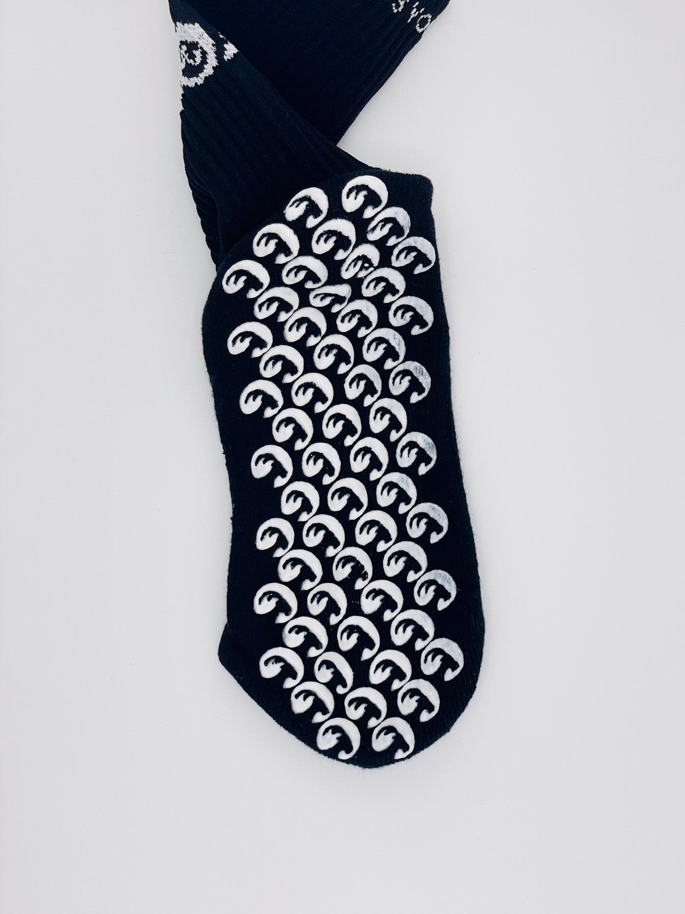 GOAT Grips™ – High-performance Grip Socks