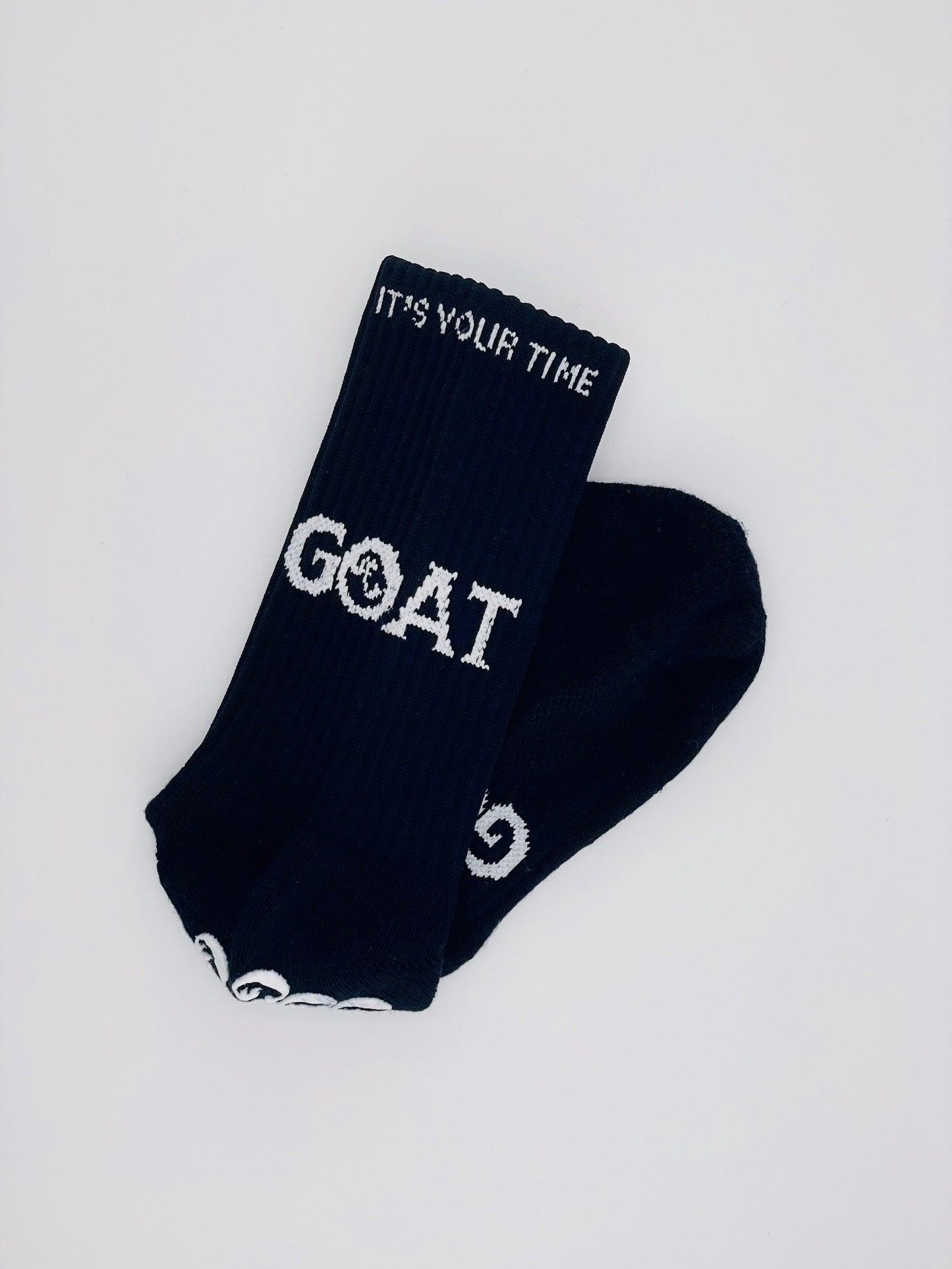 GOAT Grips™ – High-performance Grip Socks