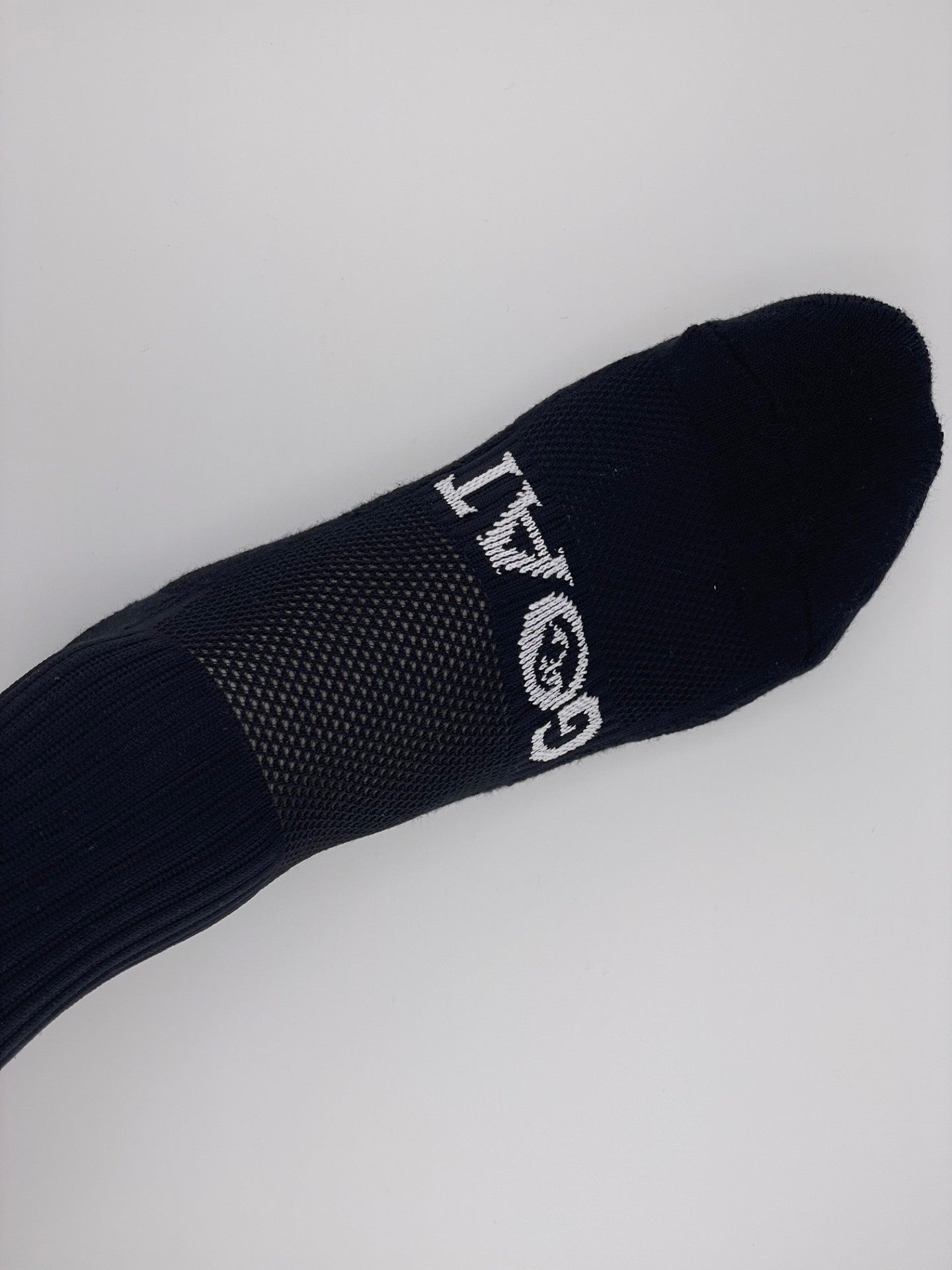 GOAT Grips™ – High-performance Grip Socks