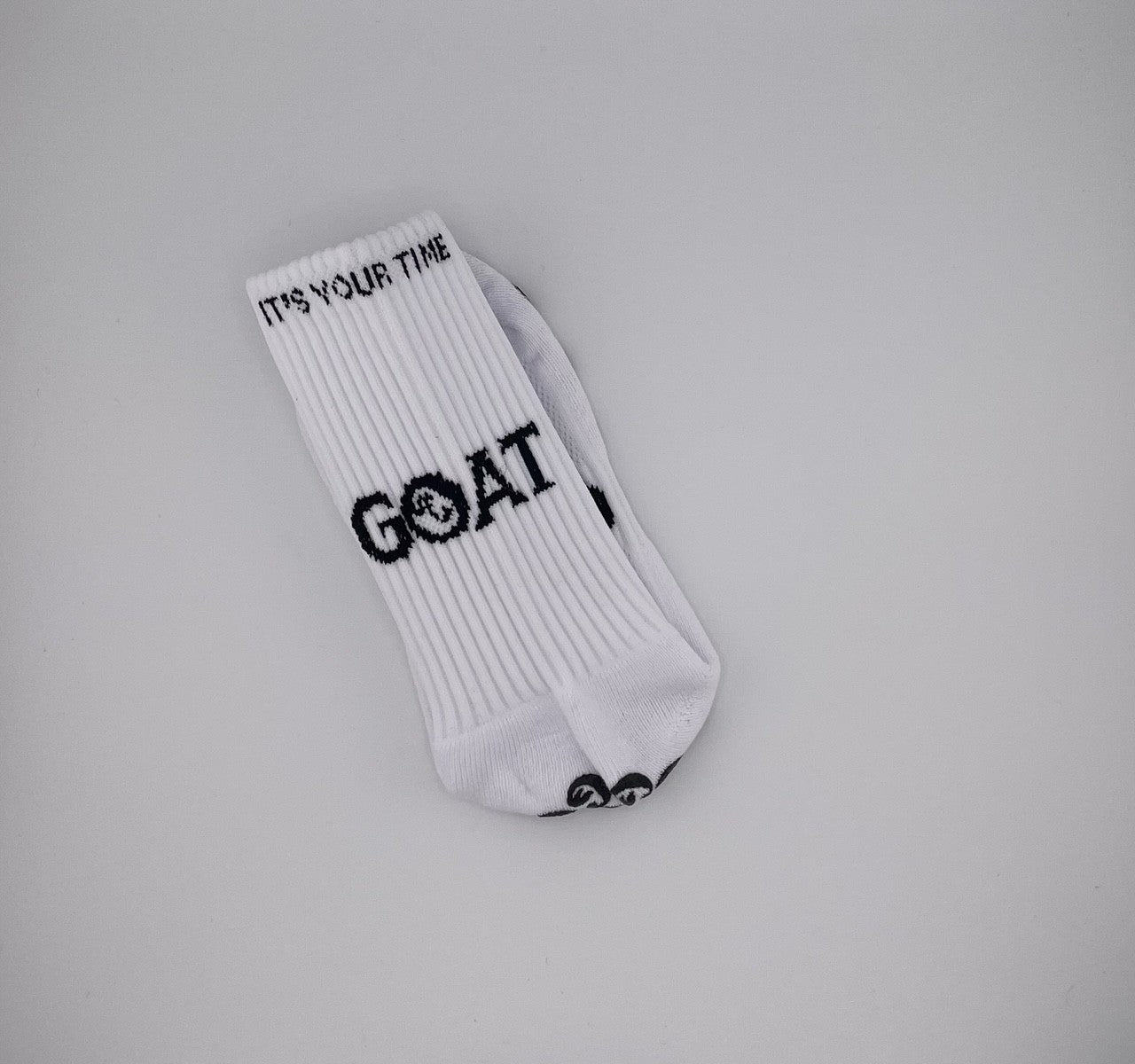 GOAT Grips™ – High-performance Grip Socks