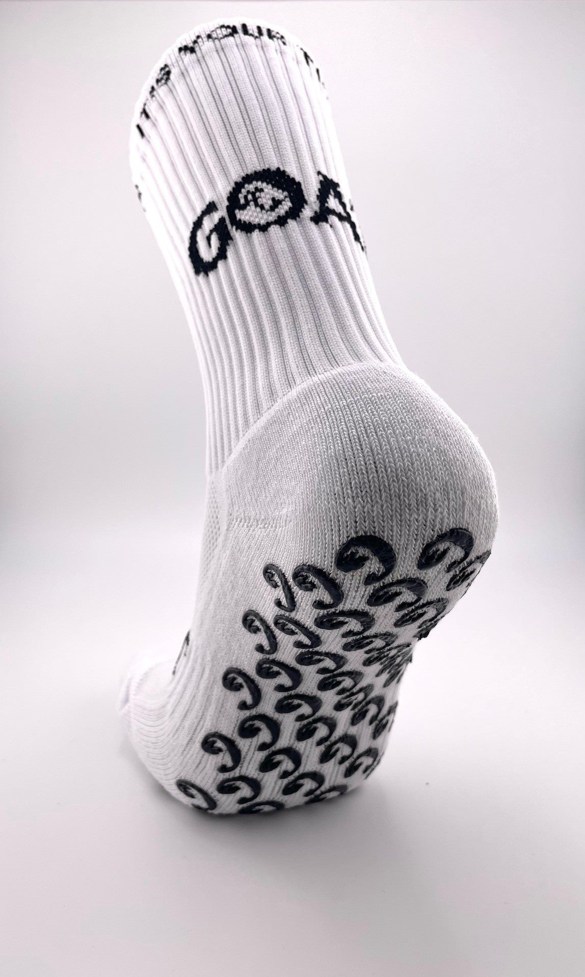 GOAT Grips™ – High-performance Grip Socks