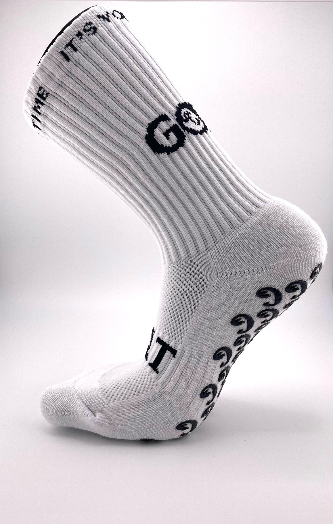 GOAT Grips™ – High-performance Grip Socks
