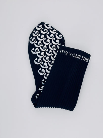 GOAT Grips™ – High-performance Grip Socks